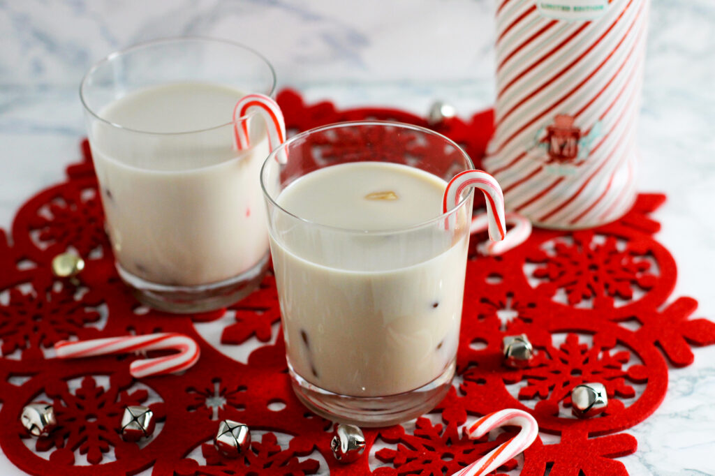 This Peppermint White Russian Recipe is a great holiday cocktail everyone will love! Mix this up in minutes and share with friends!