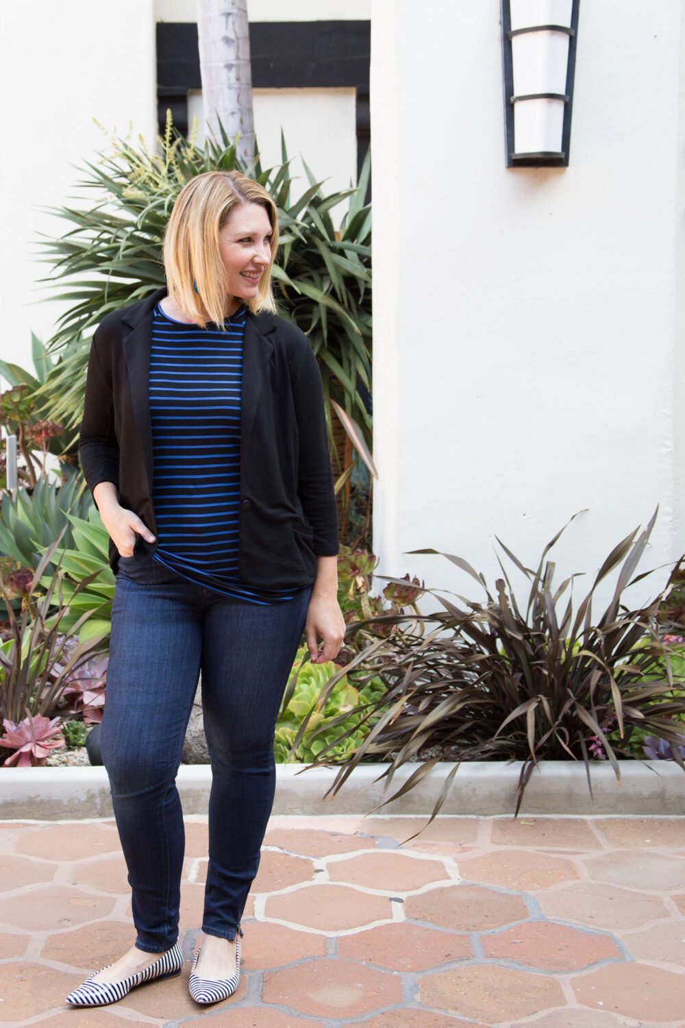 Pear Shaped Outfits with Jeans + The Best Jeans for Pear Shapes