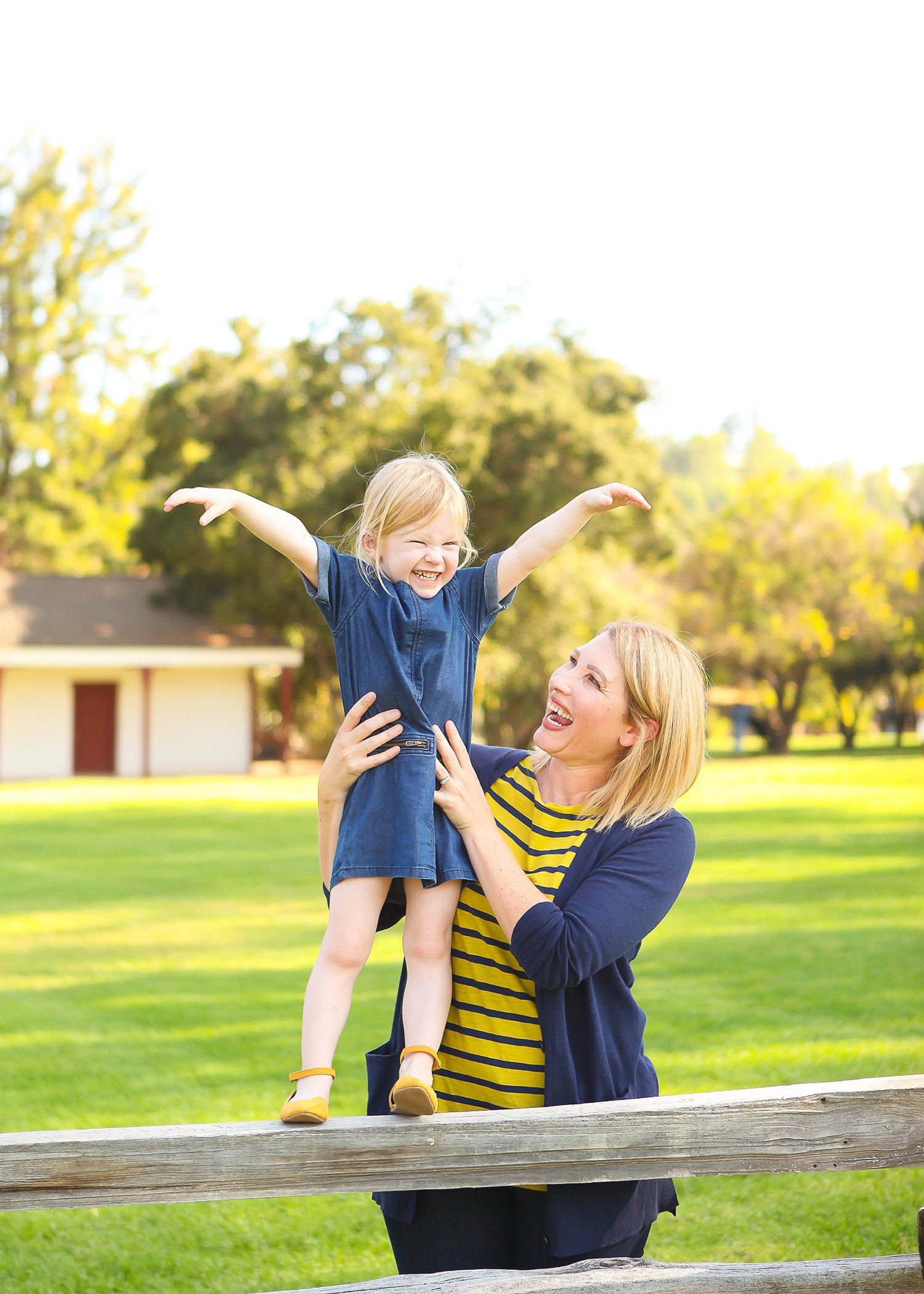 Looking for fall family photo ideas? I love adding pops of yellow to denim! Great color scheme!