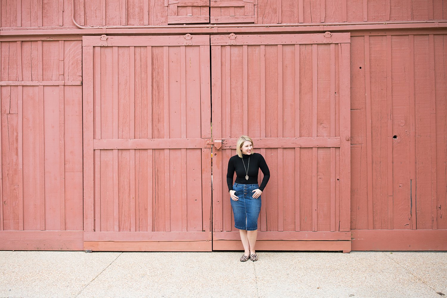 I love these leopard print shoes, perfect for fall outfits!