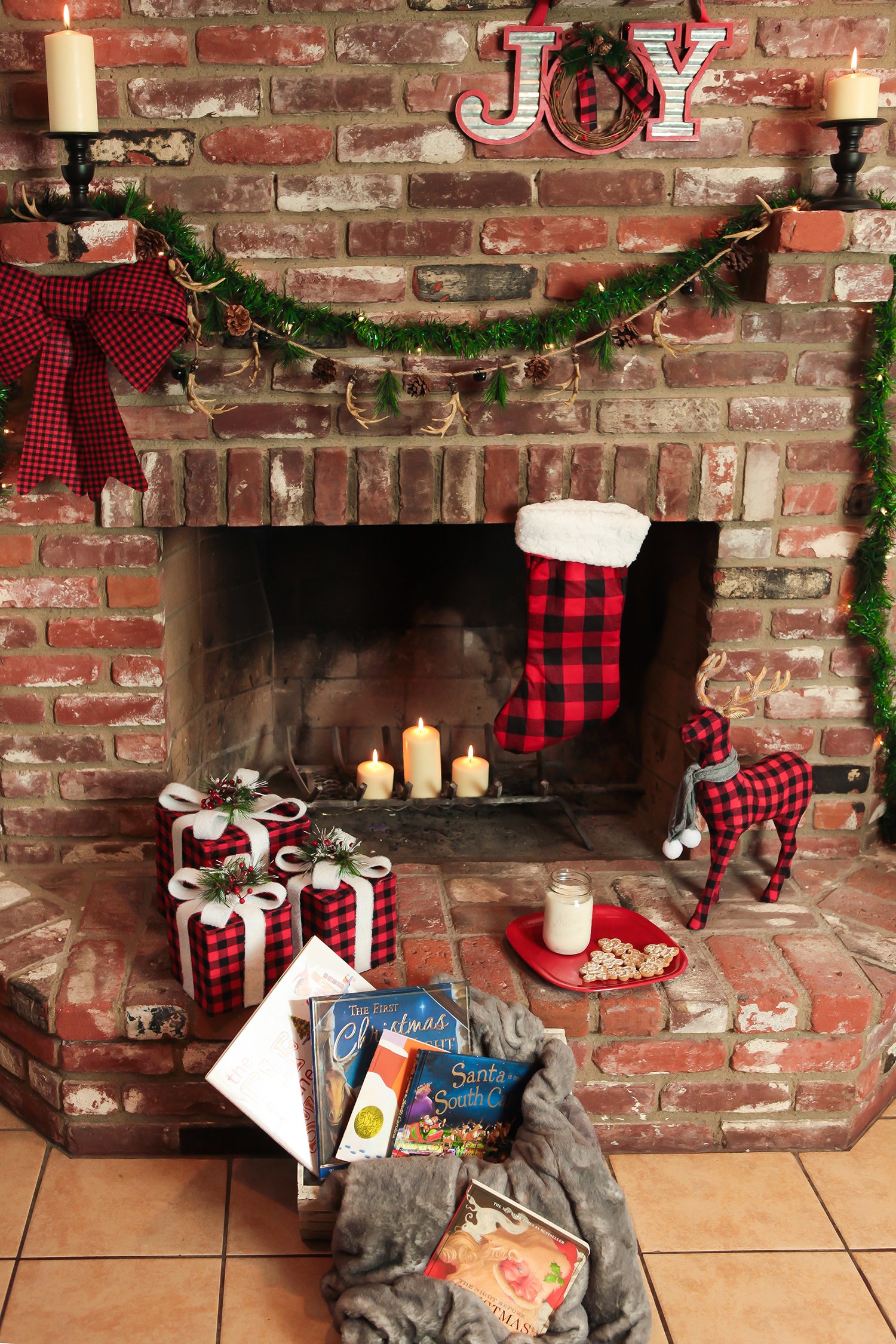 Staying home for the holidays?  This bright Christmas Fireplace is the perfect spot for reading Christmas stories and waiting for Santa.........
