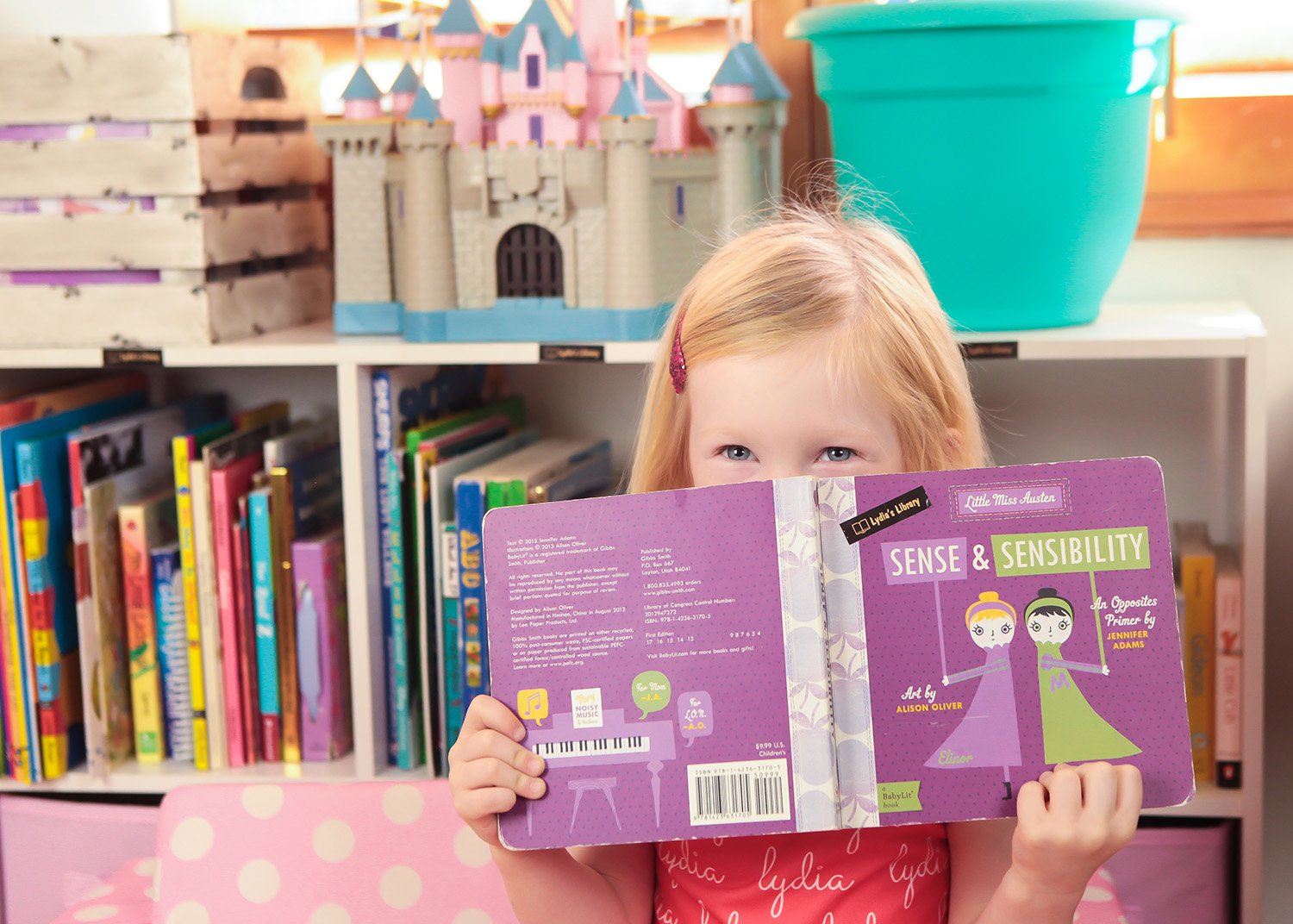 Encouraging your child to love reading is one of the most important things you can do as a parent.  I'm sharing simple steps to help you create a home library that your family will love!