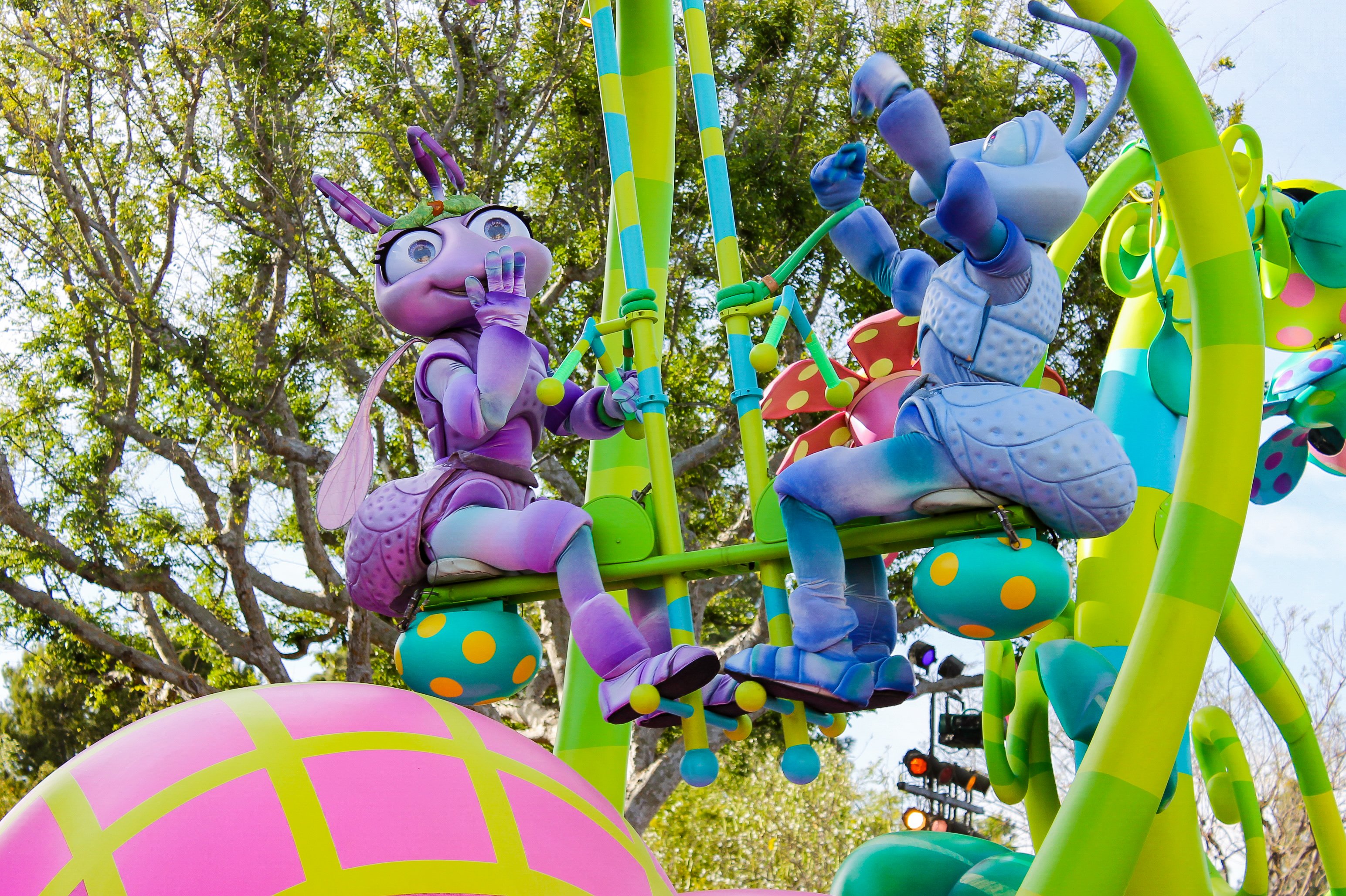 Disneyland Pixarfest: A Bug's Life Float