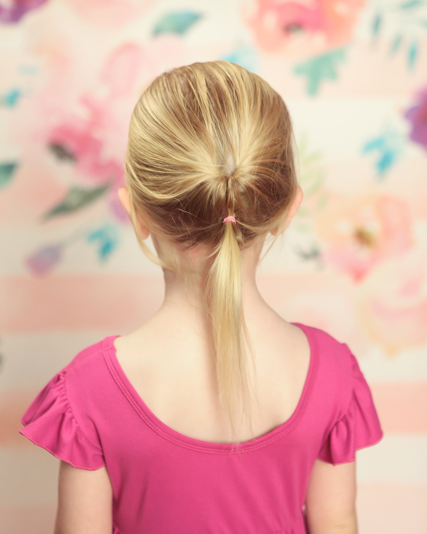 Toddler Hairstyles: This twisted ponytail takes less than 3 minutes!