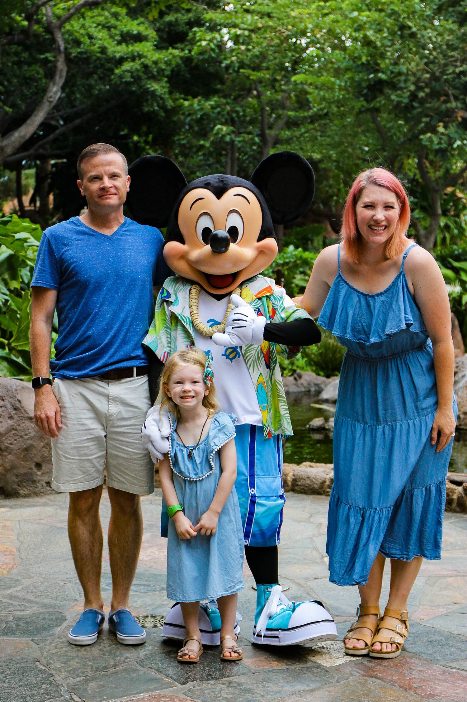 Mickey at Disney Aulani.....isn't his vacation outfit adorable?!?