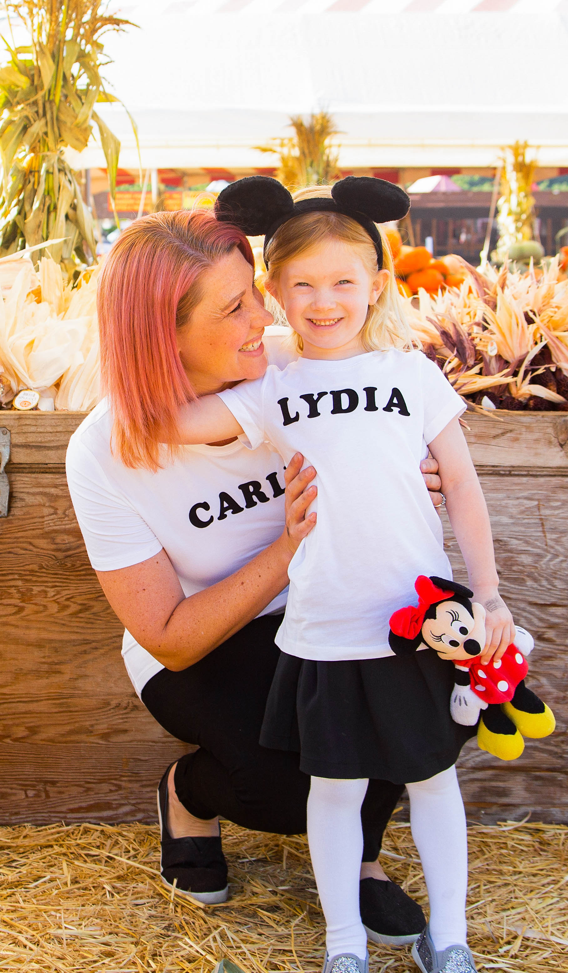 Mom and daughter shop minnie mouse costumes