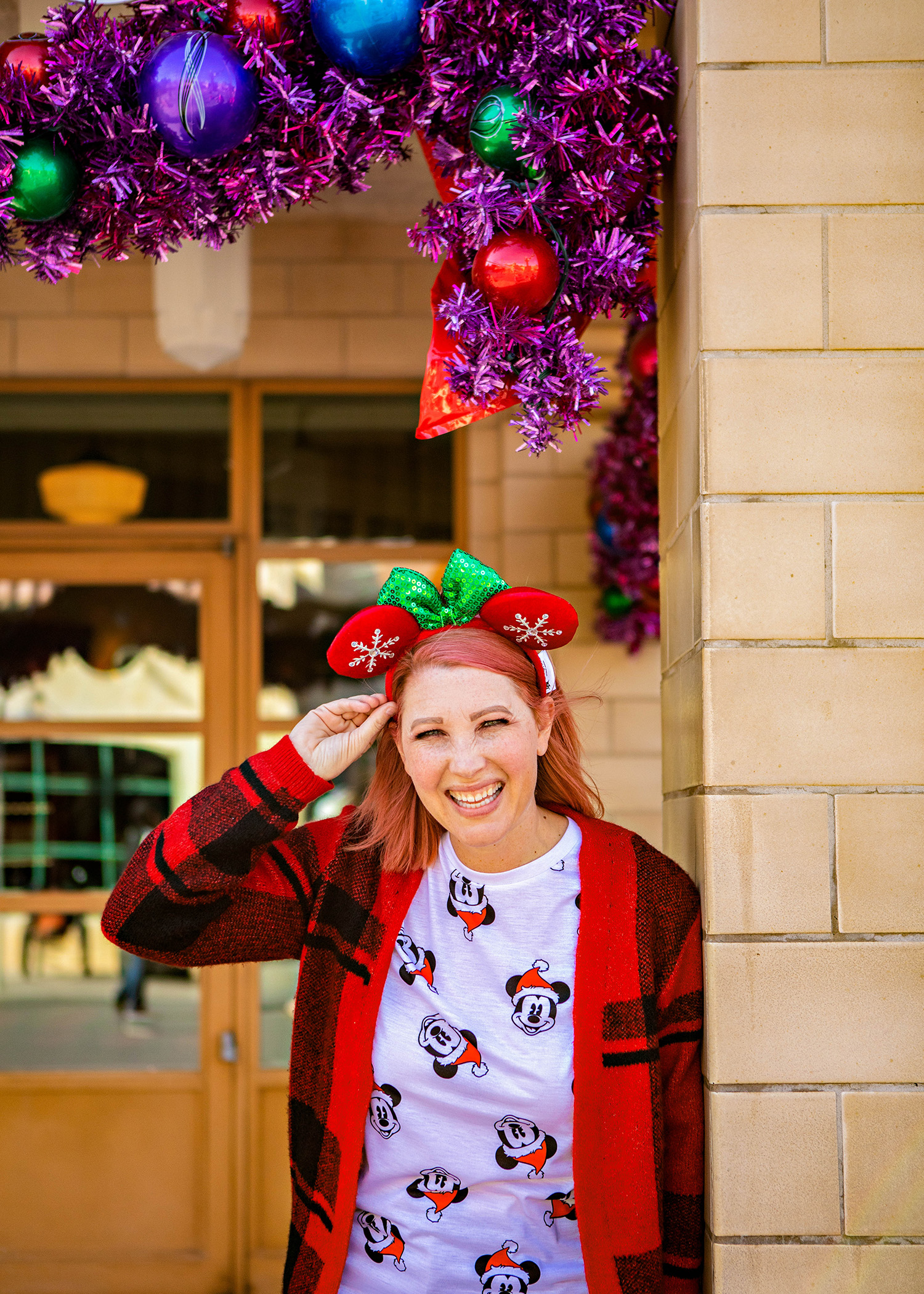 Looking for fun Disneyland outfits? This Mickey Christmas Tee is PERFECT for Disneyland Christmas trips!
