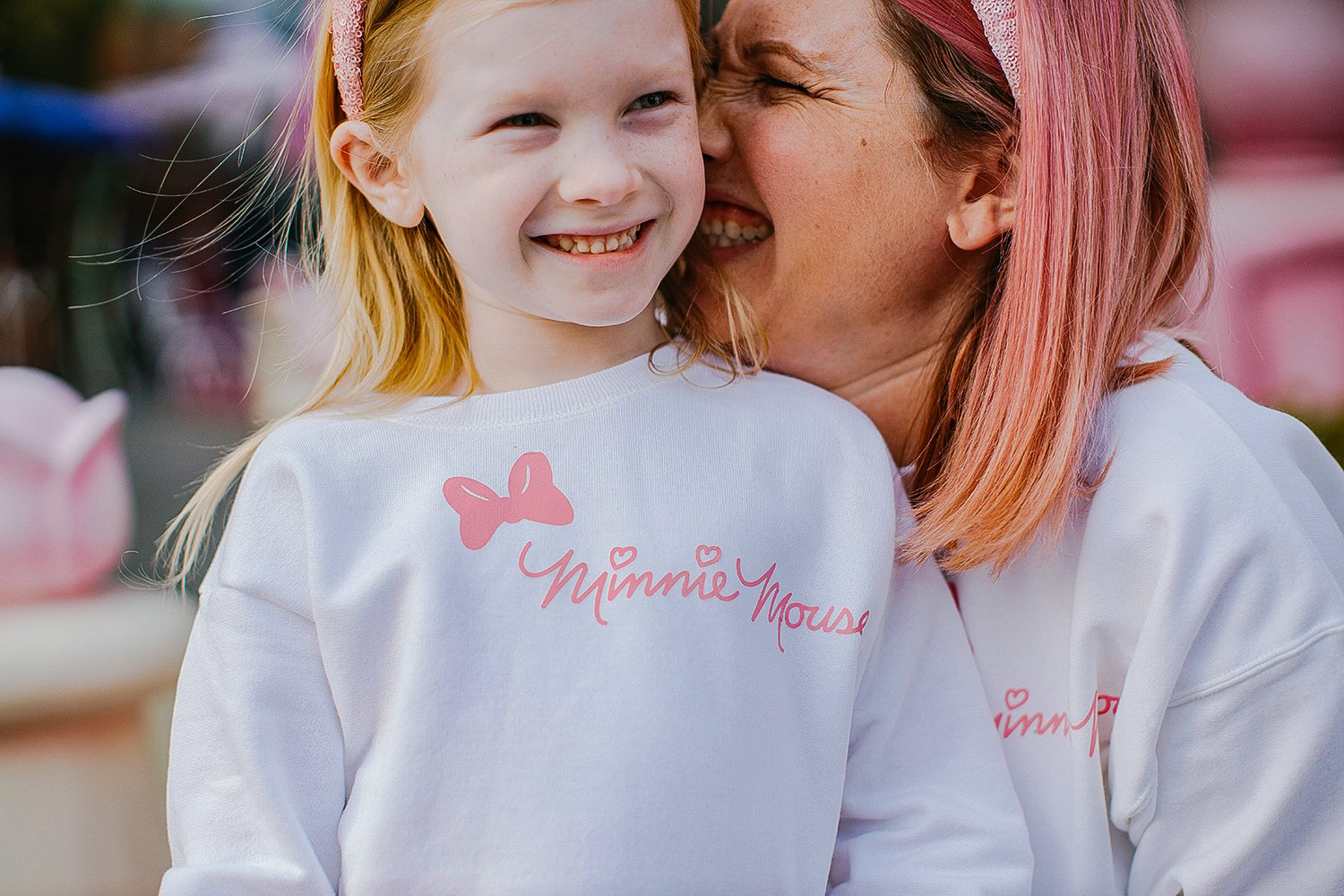 On the hunt for Disneyland Outfits? This DIY Minnie Mouse Sweatshirt is a super easy Cricut Tutorial.