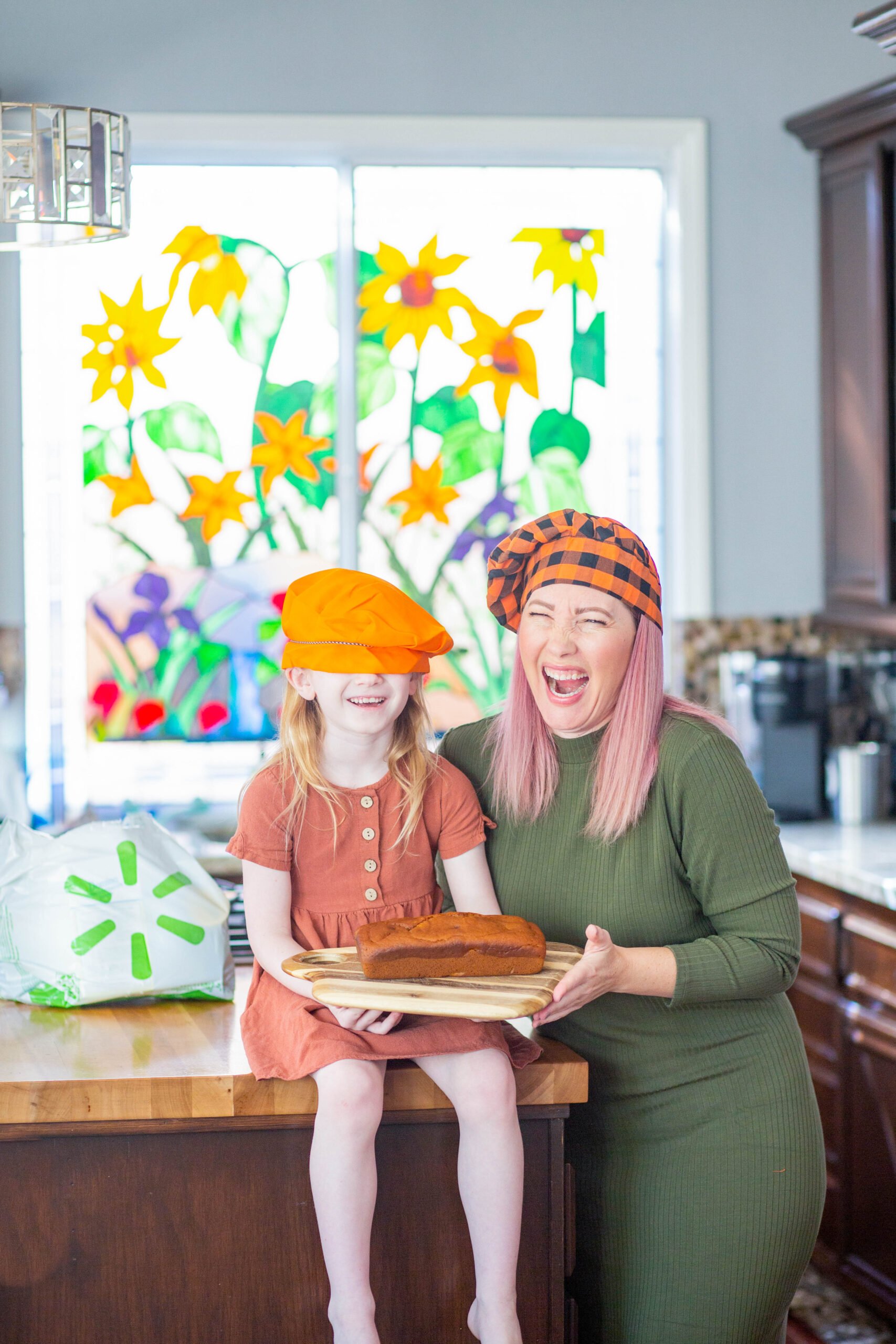 Easy Pumpkin Bread: This recipe is the BEST way to use up pumpkin pie mix!