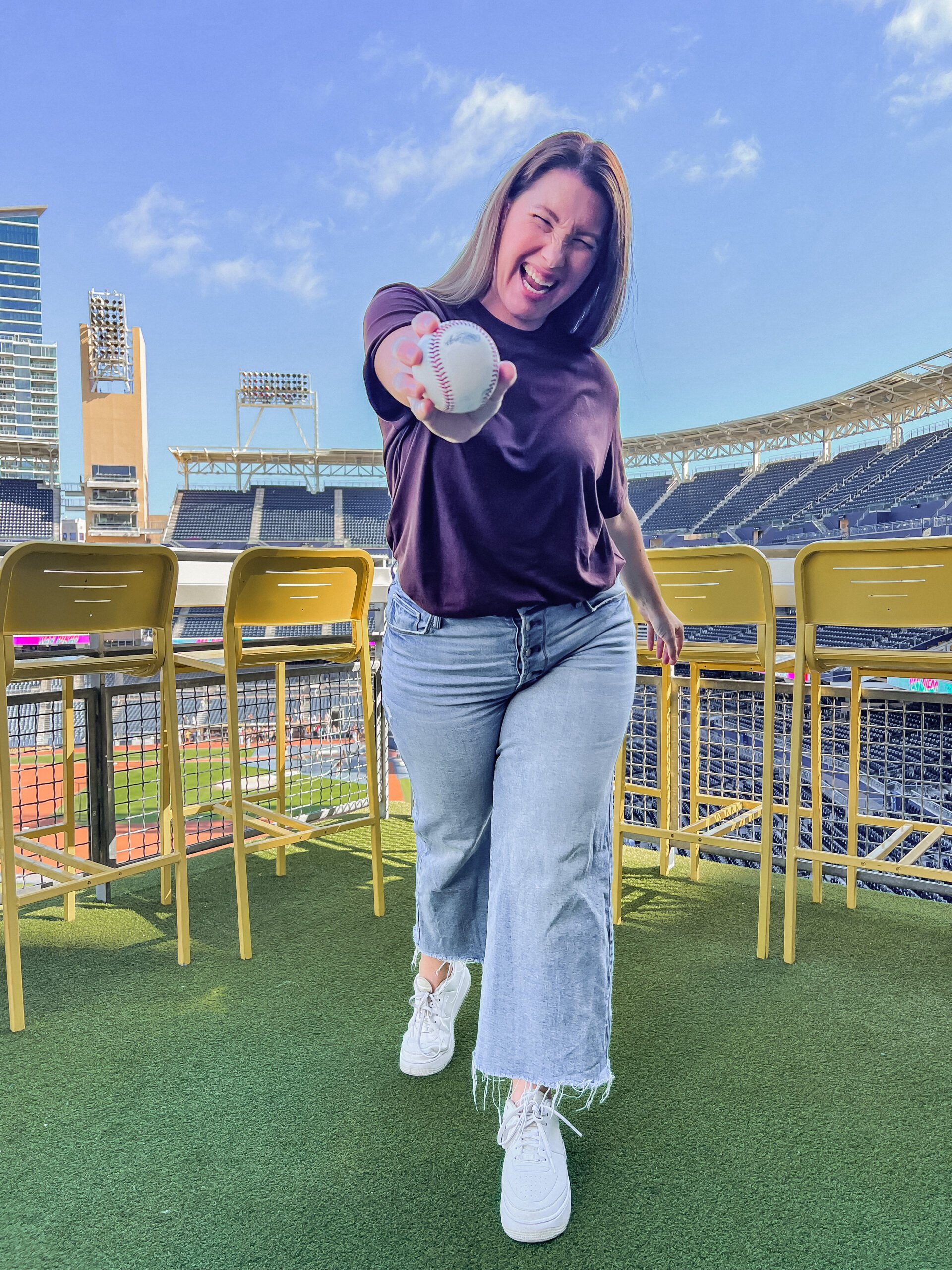 Baseball game!  Outfits with hats, Gameday outfit, Gaming clothes